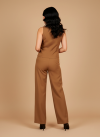 Conjunto de chaleco y pantalón