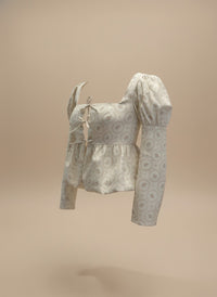 Blusa estilo globo Genevieve