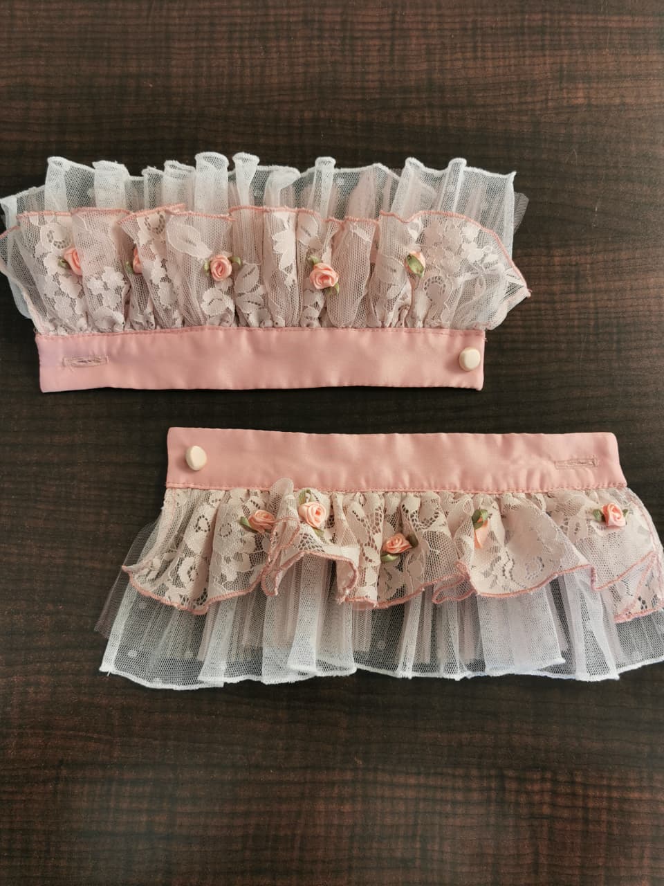 Puños de encaje con aplicacion Rosalie