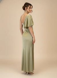 Vestido asímetrico con manga Gianna