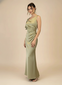 Vestido asímetrico con manga Gianna