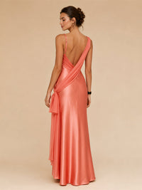 Vestido de satín y chiffon