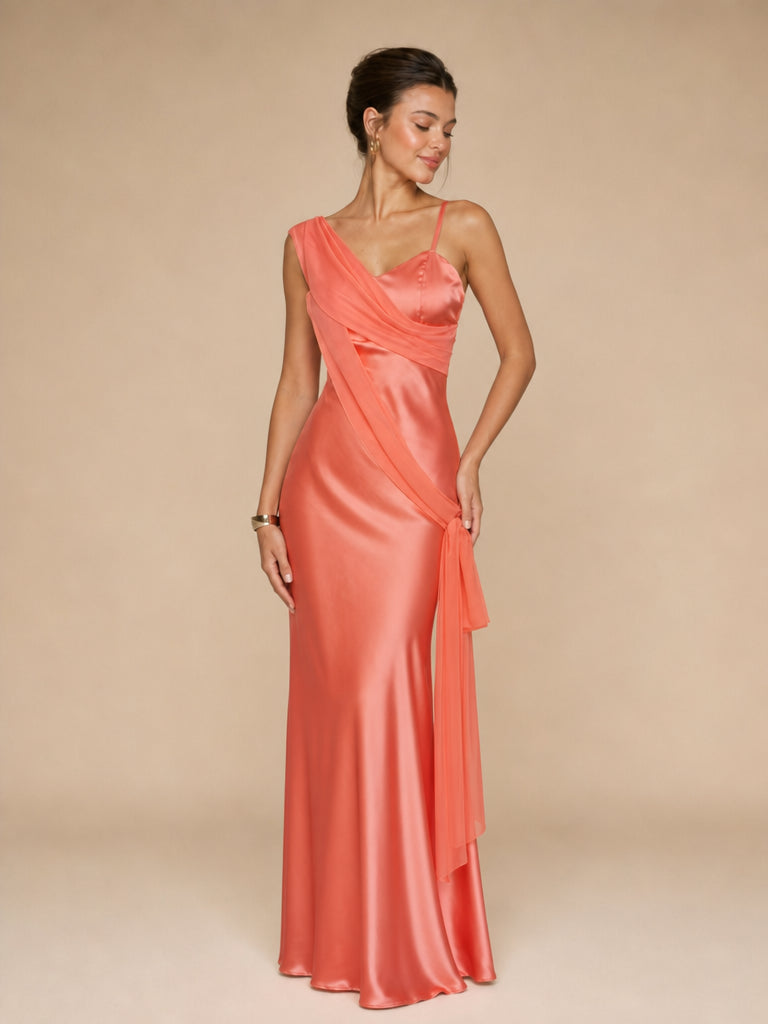 Vestido de satín y chiffon