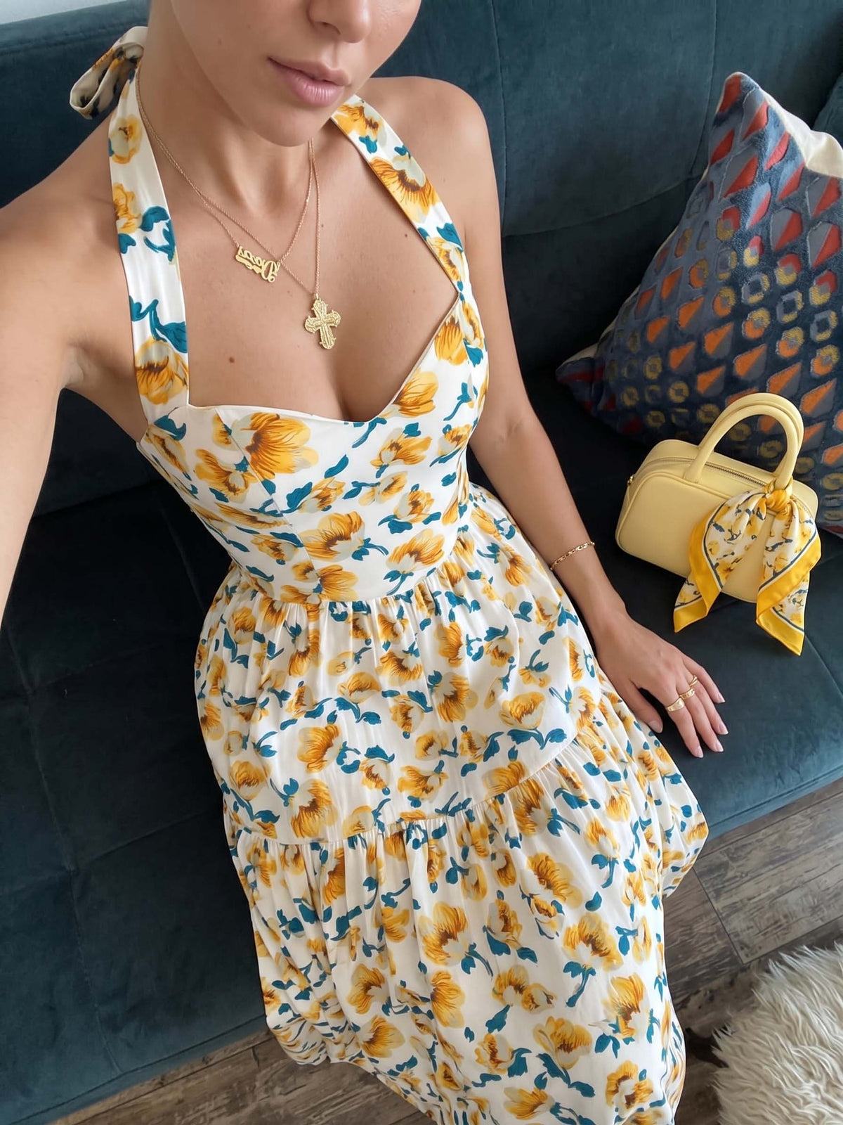 Vestido halter de flores Amalfina