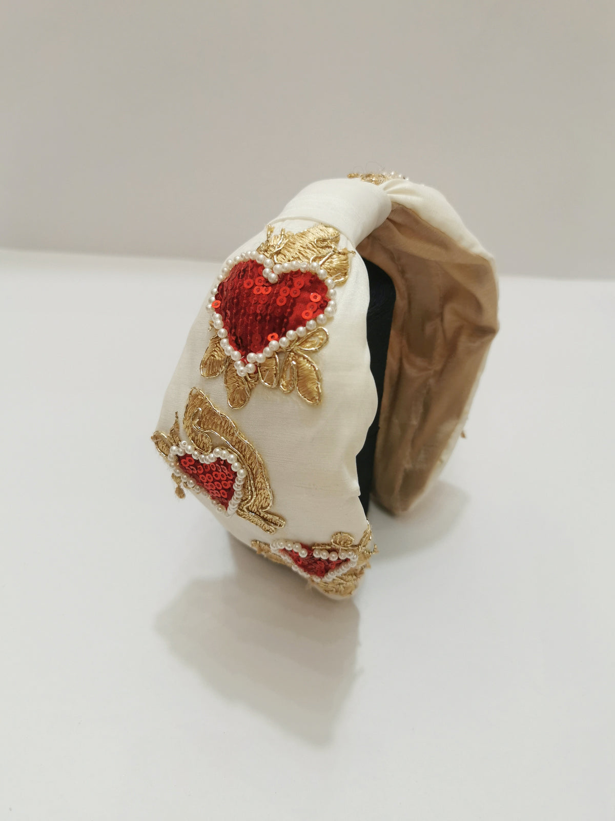 Diadema Queen of hearts
