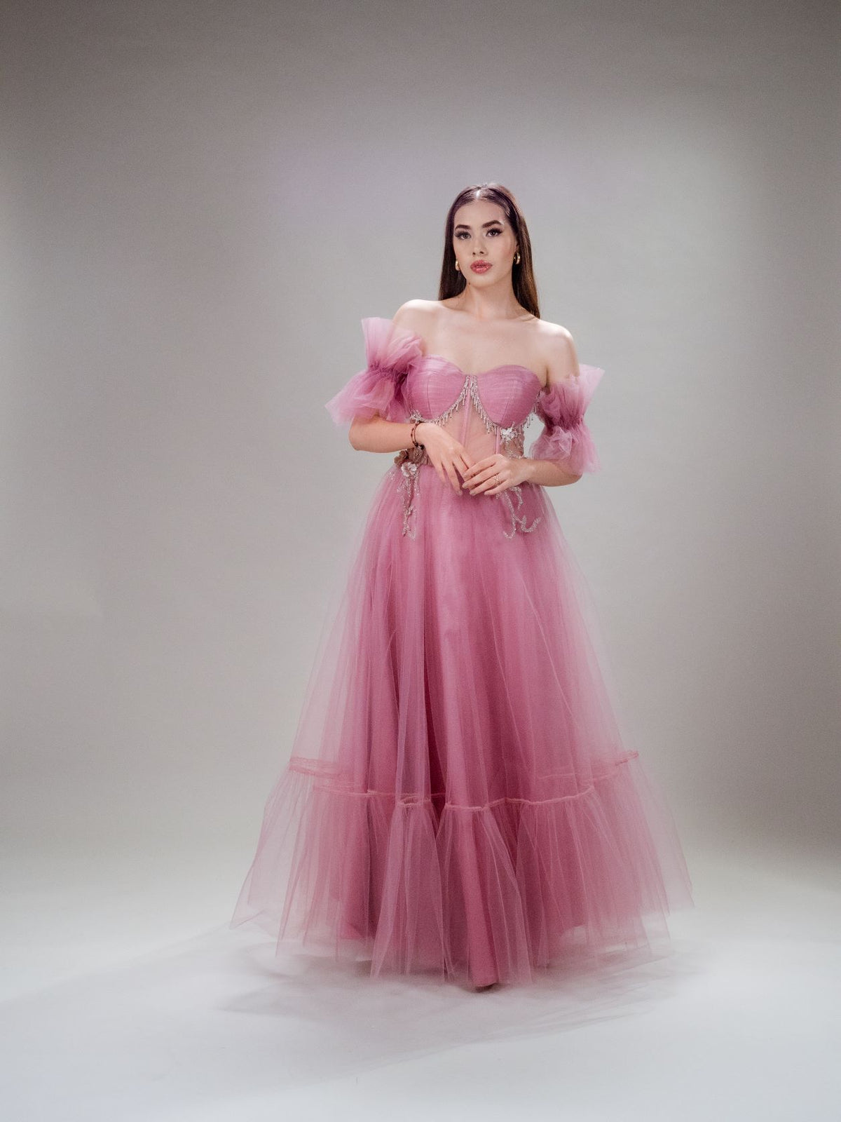 Vestido de tul con bordado plata Simoneta